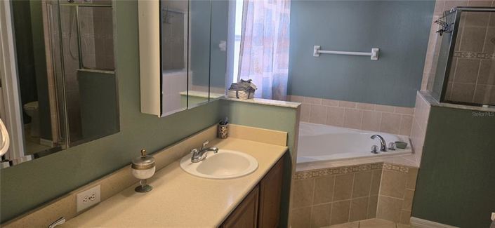 Image No.14-3 Bed Property for sale