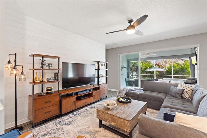 Image No.16-4 Bed Property for sale