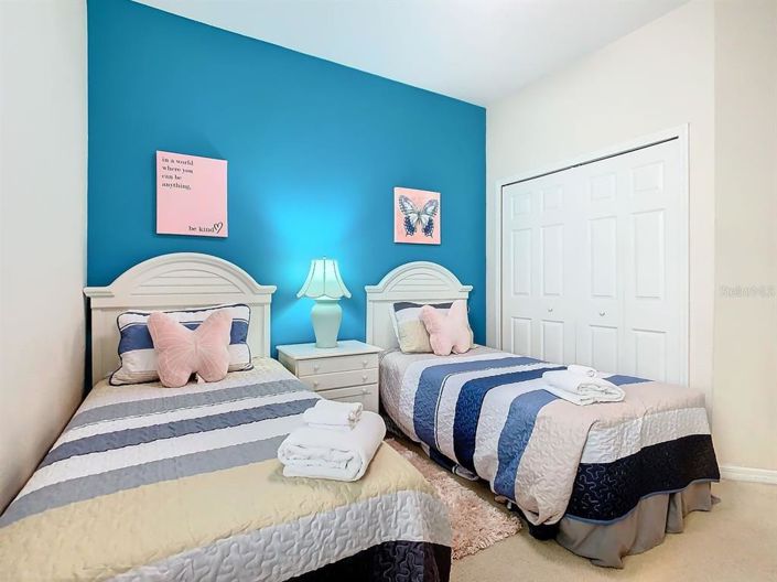 Image No.19-4 Bed Property for sale