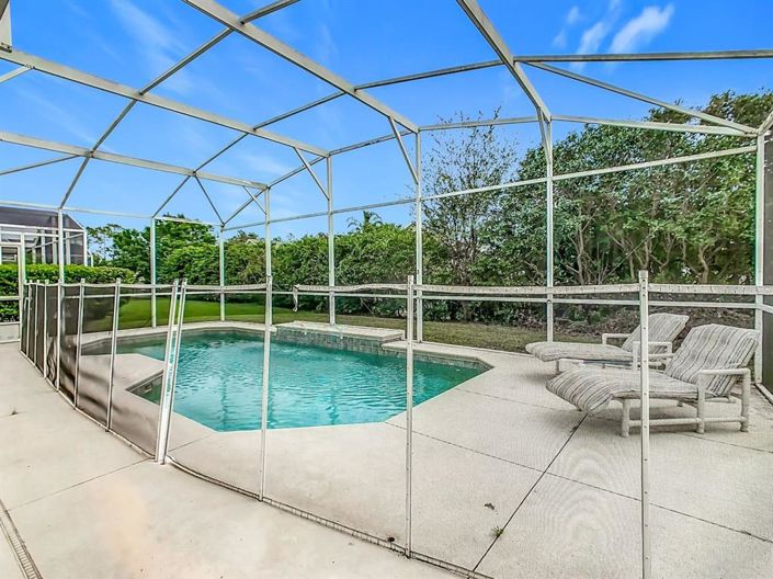 Image No.44-4 Bed Property for sale