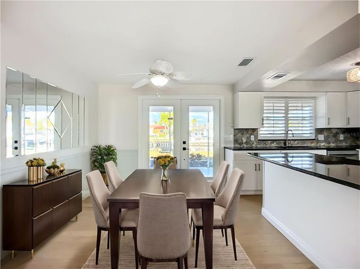 Image No.10-2 Bed Property for sale