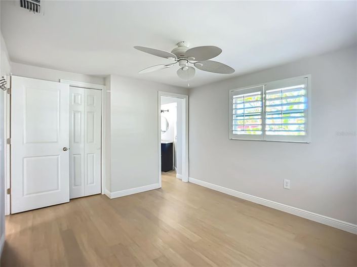 Image No.19-2 Bed Property for sale