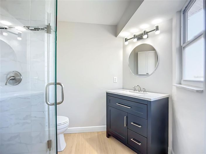 Image No.21-2 Bed Property for sale