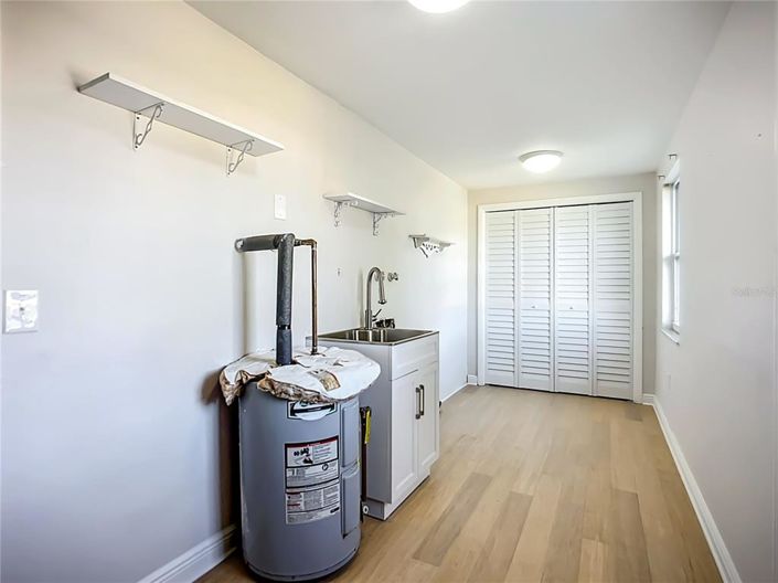 Image No.31-2 Bed Property for sale