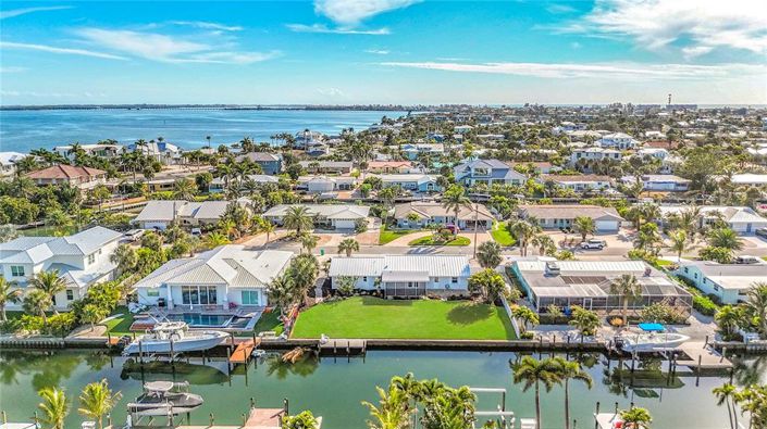 Image No.42-2 Bed Property for sale