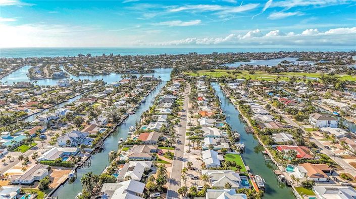 Image No.44-2 Bed Property for sale