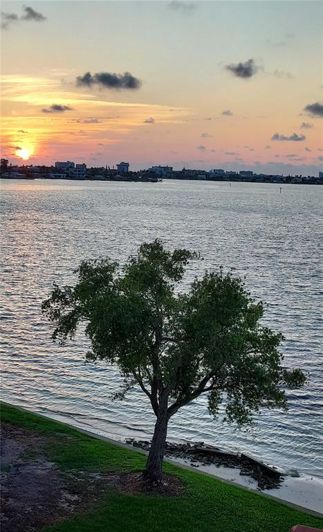 Image No.56-1 Bed Property for sale