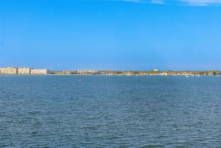 Image No.26-2 Bed Property for sale