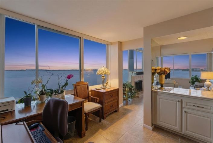 Image No.3-2 Bed Property for sale