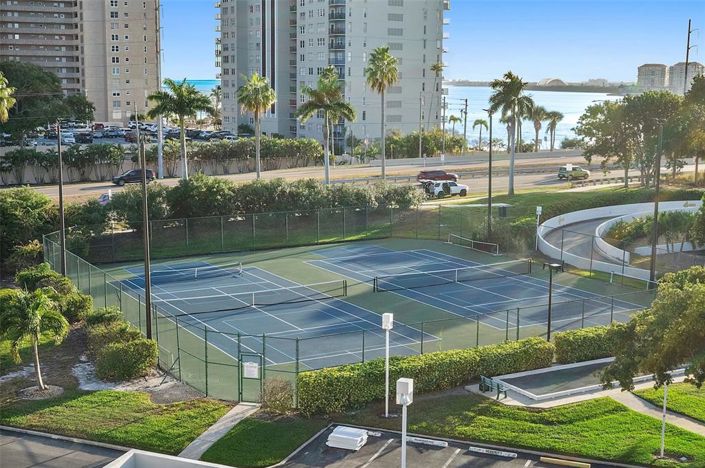 Image No.30-2 Bed Property for sale