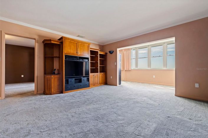 Image No.11-2 Bed Property for sale