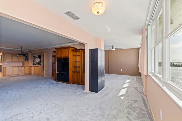 Image No.18-2 Bed Property for sale