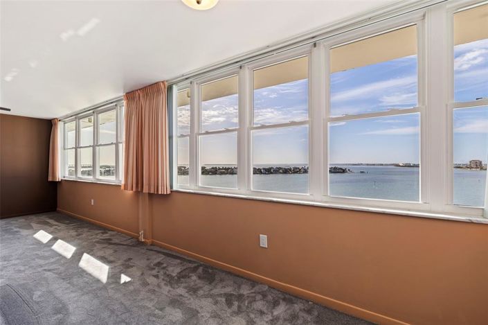 Image No.19-2 Bed Property for sale