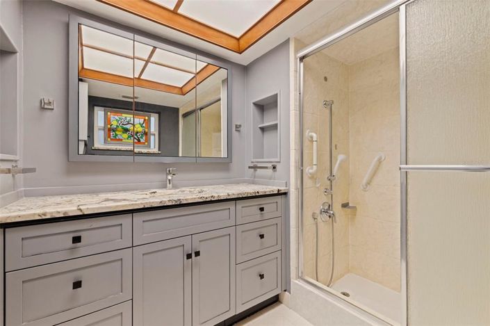 Image No.29-2 Bed Property for sale