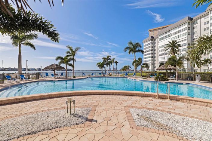 Image No.43-2 Bed Property for sale