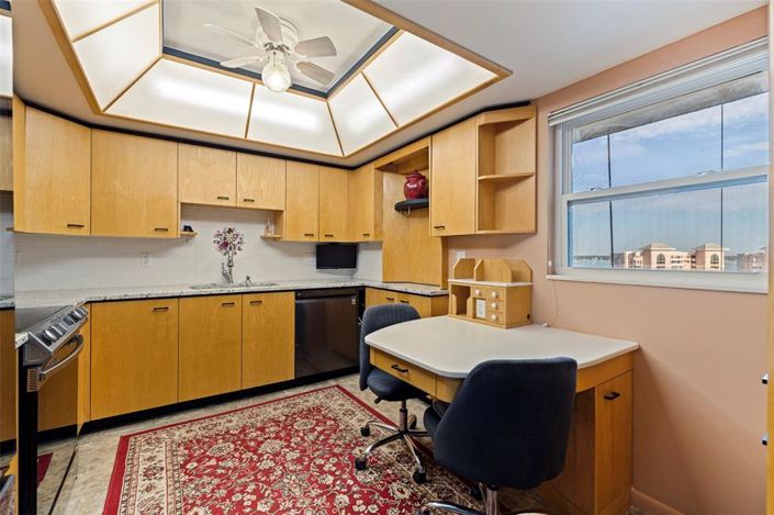 Image No.7-2 Bed Property for sale