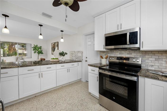 Image No.13-2 Bed Property for sale