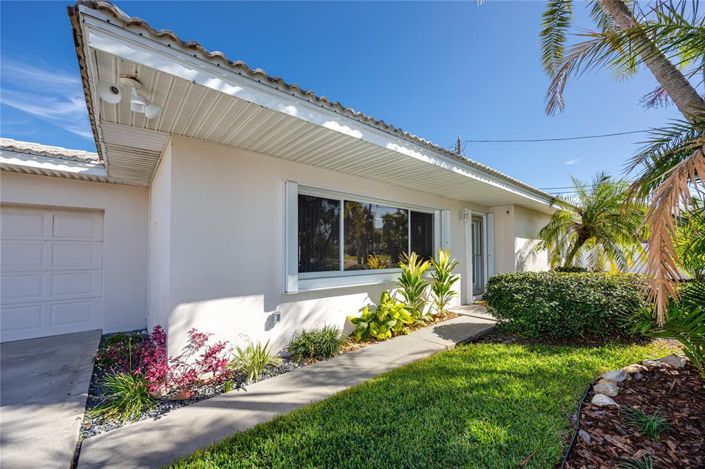 Image No.6-2 Bed Property for sale