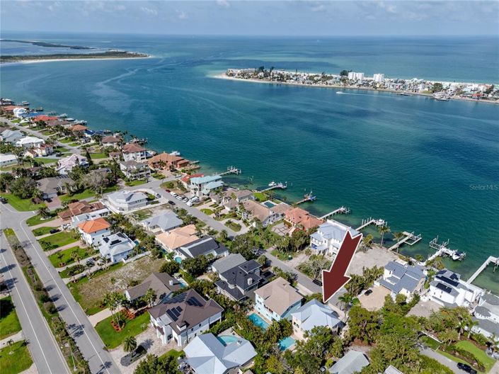 Image No.2-4 Bed Property for sale