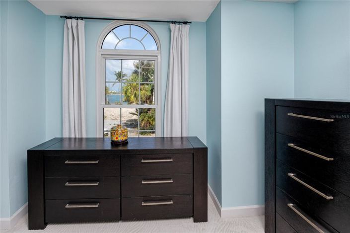 Image No.29-4 Bed Property for sale