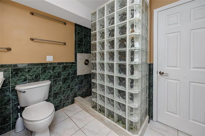 Image No.35-4 Bed Property for sale