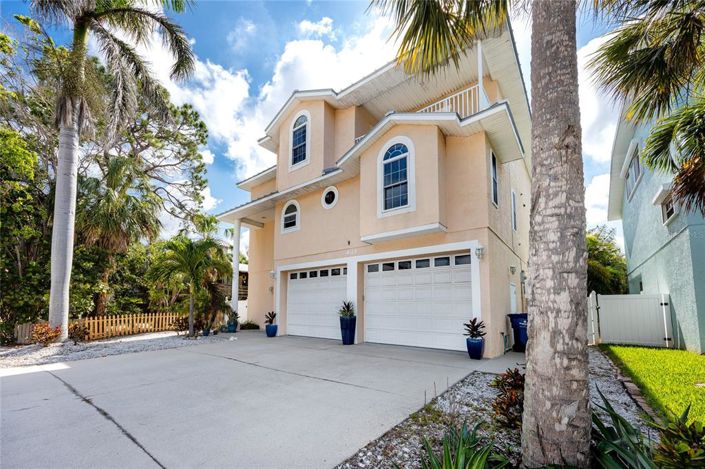 Image No.7-4 Bed Property for sale