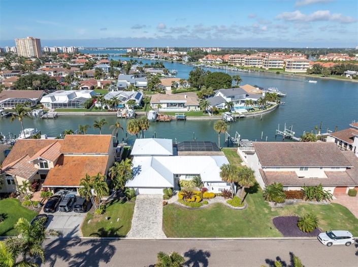 Image No.44-Propriété de 4 chambres à vendre à St. Petersburg