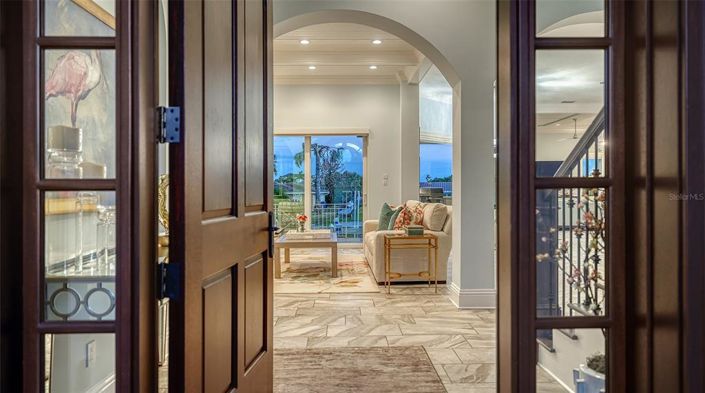 Image No.11-4 Bed Property for sale