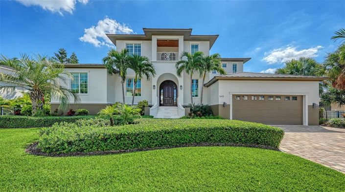 Image No.45-4 Bed Property for sale