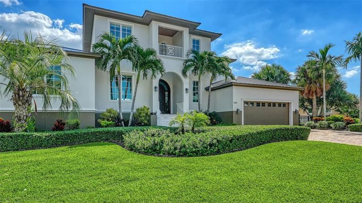 Image No.49-4 Bed Property for sale