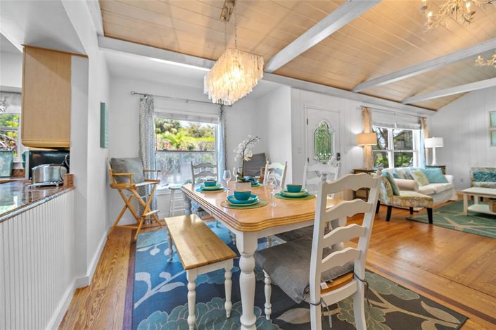 Image No.15-3 Bed Property for sale