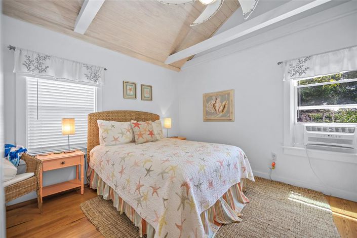 Image No.21-3 Bed Property for sale