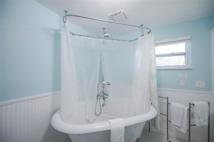 Image No.29-3 Bed Property for sale