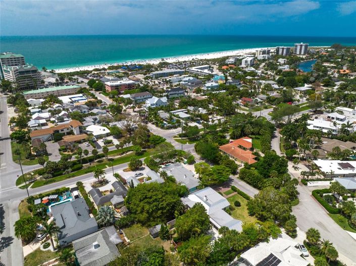 Image No.39-3 Bed Property for sale