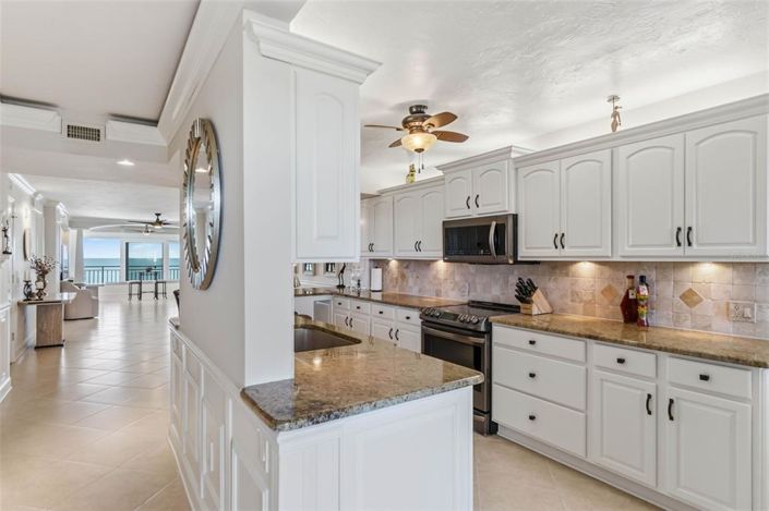 Image No.15-2 Bed Property for sale