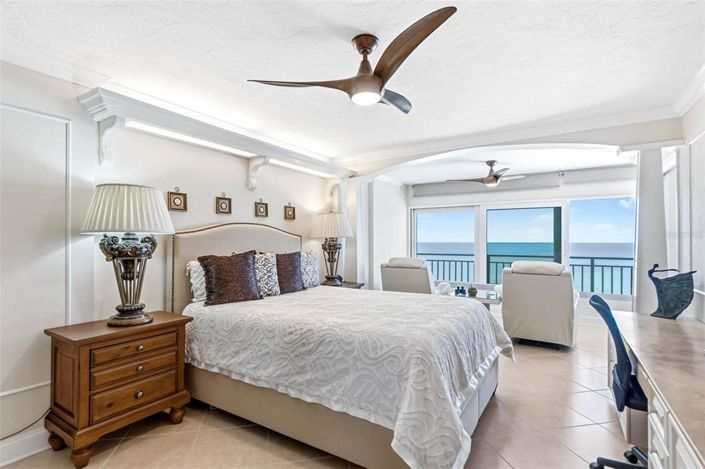 Image No.17-2 Bed Property for sale