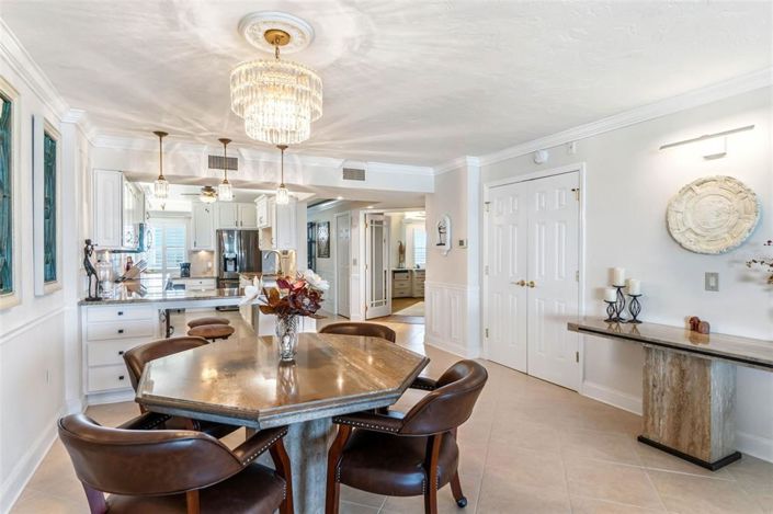 Image No.32-2 Bed Property for sale