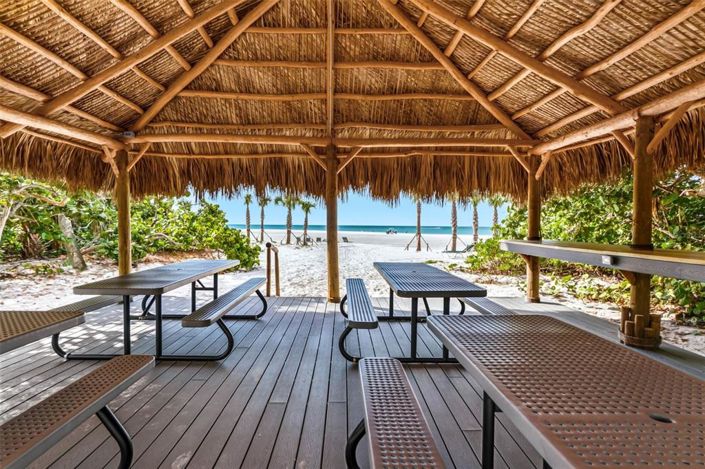 Image No.45-2 Bed Property for sale