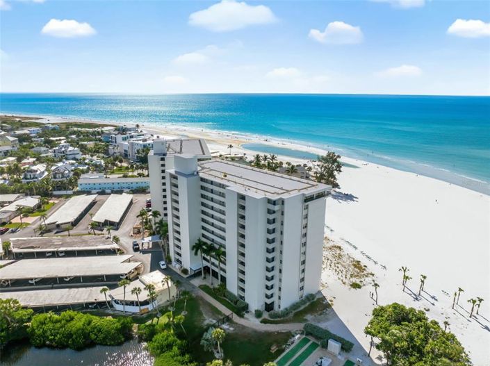 Image No.56-2 Bed Property for sale