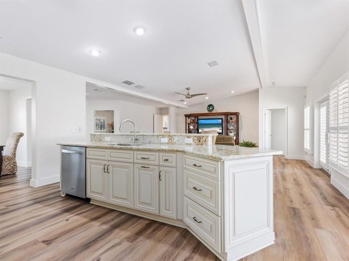 Image No.11-3 Bed Property for sale