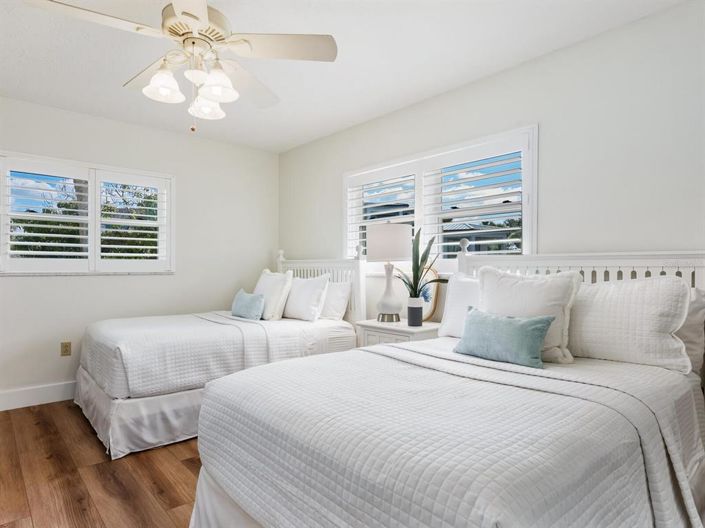 Image No.18-3 Bed Property for sale