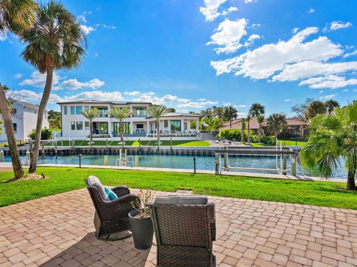 Image No.29-3 Bed Property for sale