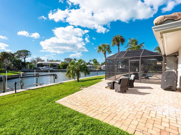 Image No.30-3 Bed Property for sale