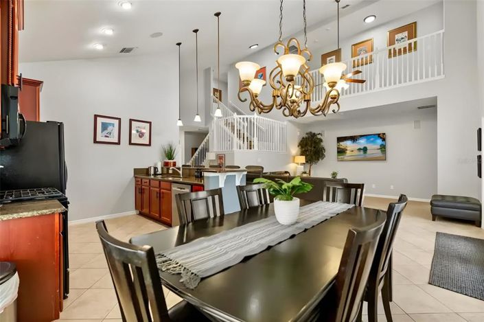 Image No.8-6 Bed Property for sale