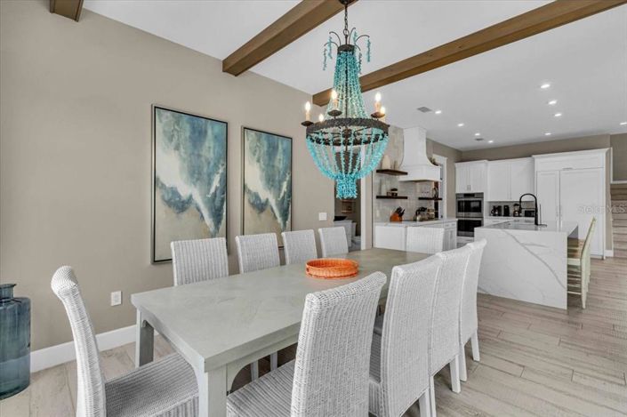 Image No.19-9 Bed Property for sale