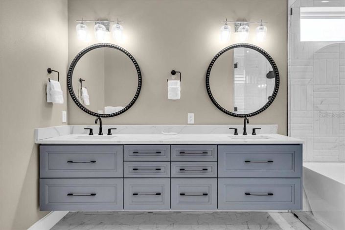 Image No.48-9 Bed Property for sale