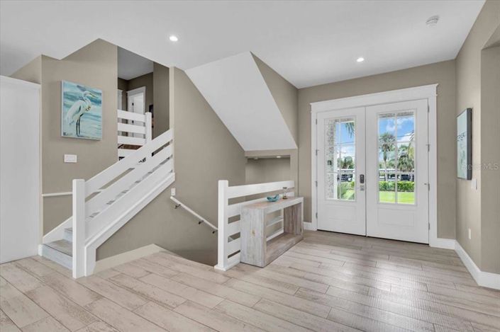 Image No.8-9 Bed Property for sale