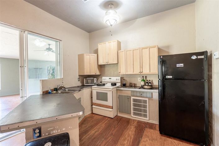 Image No.21-5 Bed Property for sale