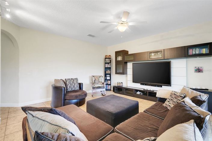 Image No.18-4 Bed Property for sale