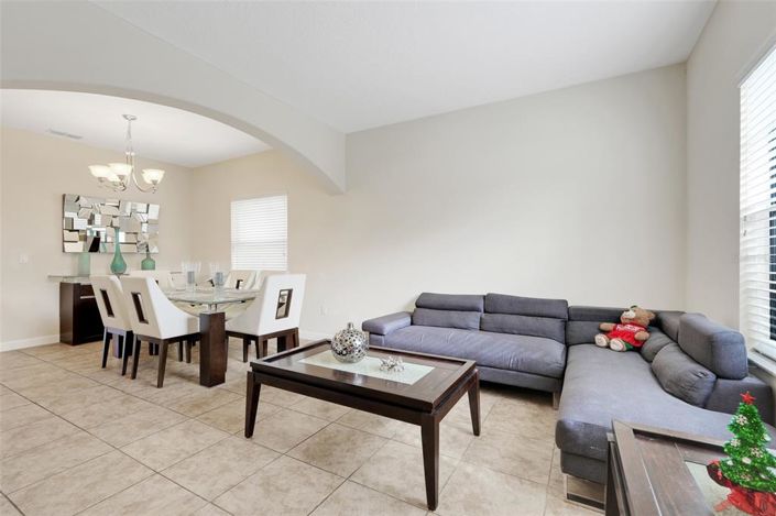 Image No.21-4 Bed Property for sale